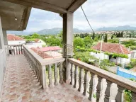 Izdavanje, dvosoban stan, 70m², Konik, Podgorica - image 2