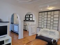 Izdavanje, trosoban stan, 104m², Budva, Crna Gora - image 2