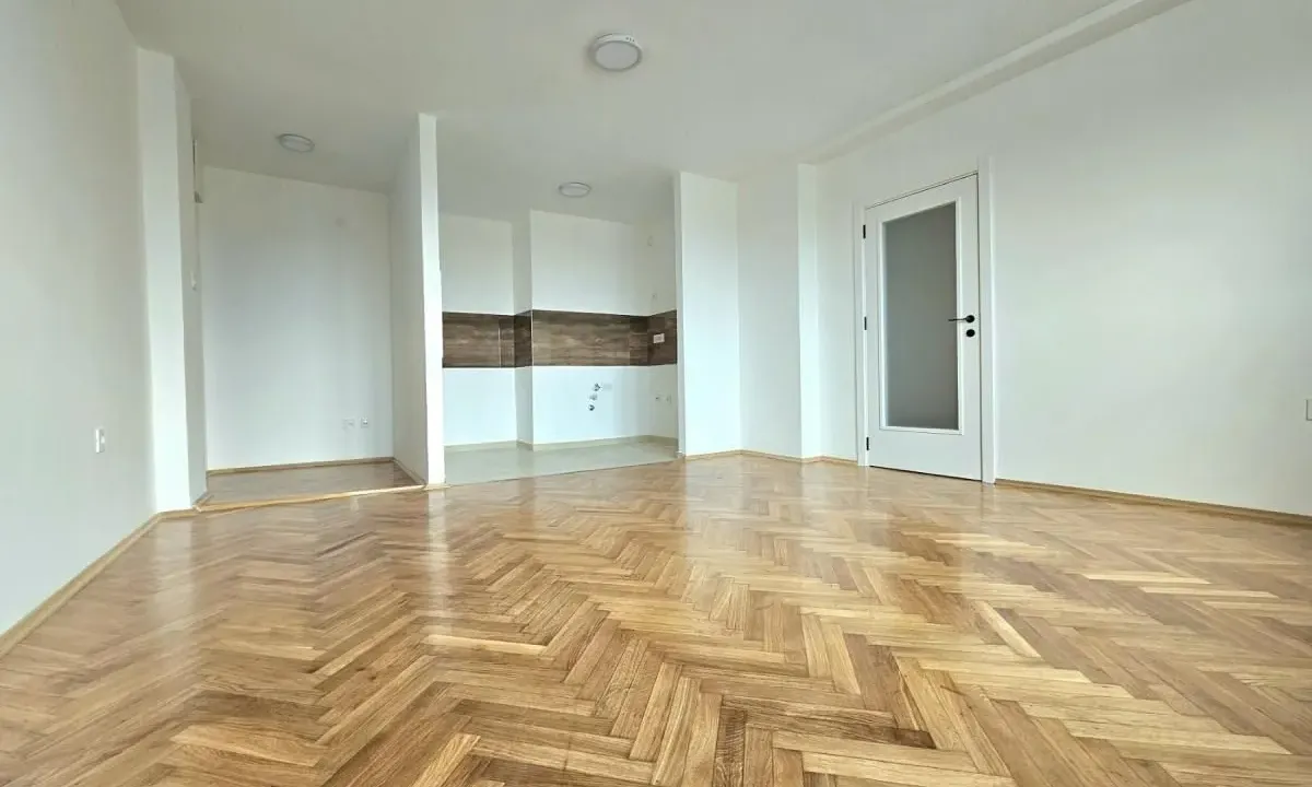 Sale, three bedroom apartment, 64m², Bulevar Oslobodjenja, Novi Sad Sve Podlokacije