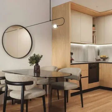 Svijetla kuhinja sa trpezarijskim stolom i modernim dizajnom. - image 7