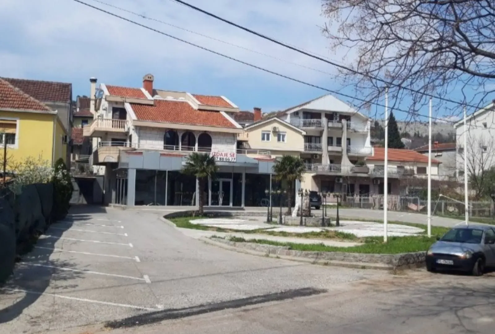Rent, office space, 260m², Momišići, Podgorica