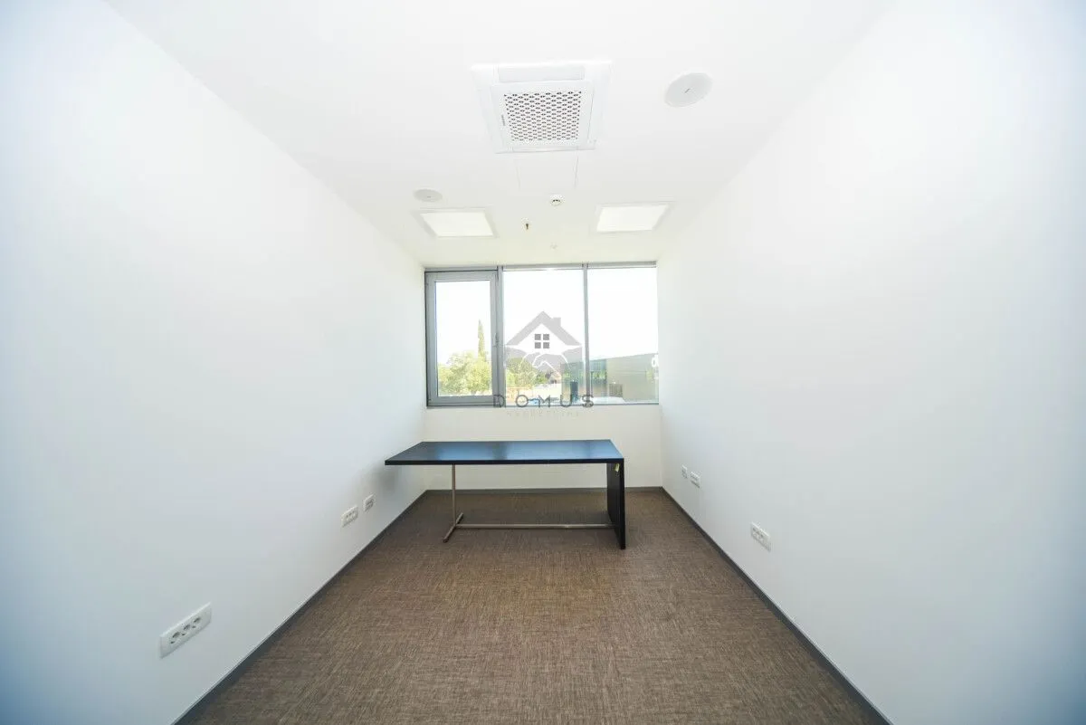 Rent, office space, 600m², Donja Gorica, Podgorica