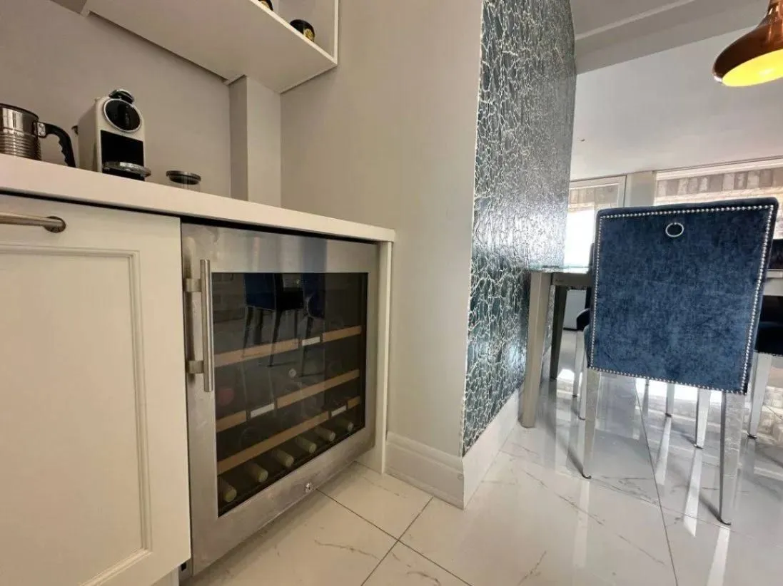 Sale, two bedroom apartment, 131m², Bečići, Budva