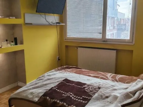 Prodaja, trosoban stan, 57m², Kragujevac, Srbija - image 5