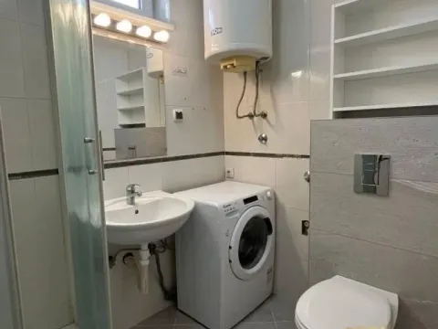 Izdavanje, četvorosoban stan, 77m², Gradska Bolnica, Zvezdara Sve Podlokacije - image 7