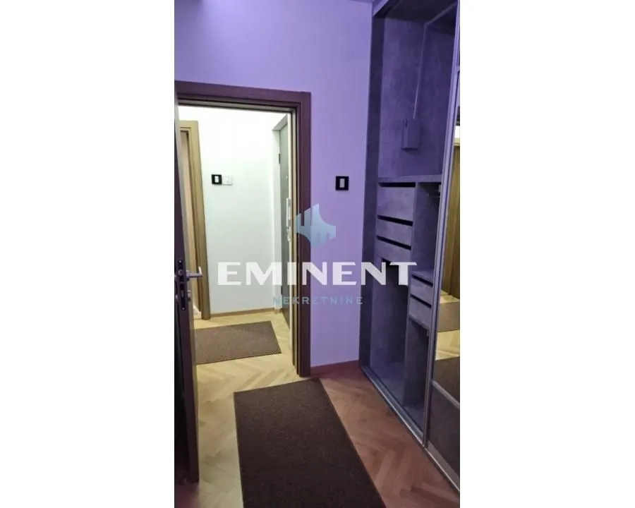 Izdavanje, dvosoban stan, 46m², Banovo Brdo, Beograd