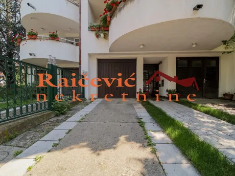 Rent, three bedroom apartment, 102m², Čukarica, Beograd - image 19