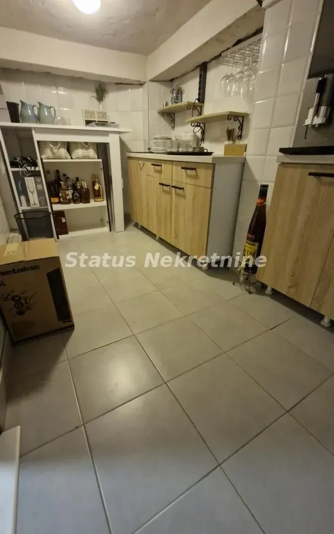 Prodaja, kuća, 285m², Sremski Karlovci, Novi Sad