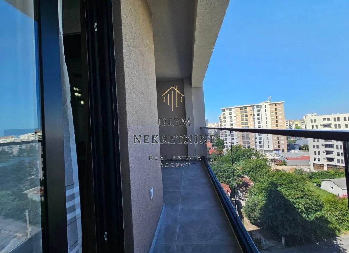 Rent, one bedroom apartment, 70m², Centar, Bar