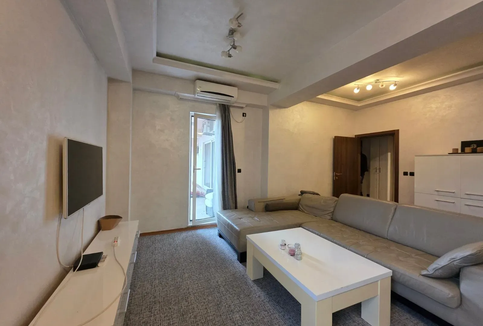 Prodaja, dvosoban stan, 80m², Budva, Crna Gora