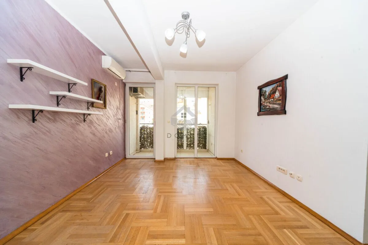Prodaja, dvosoban stan, 72m², Momišići, Podgorica
