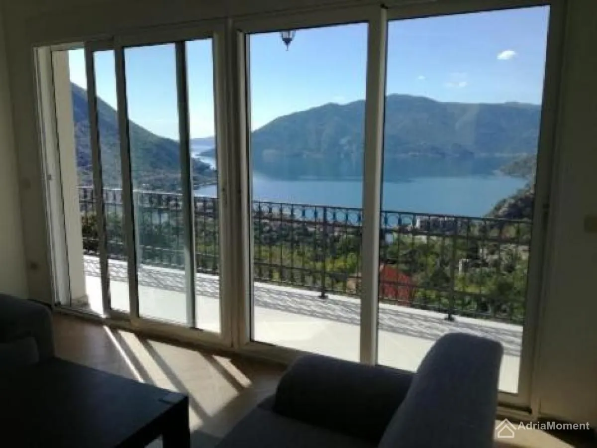Sale, house, 103m², Risan, Kotor