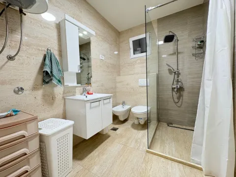 Sale, house, 170m², Zagorič, Podgorica - image 10