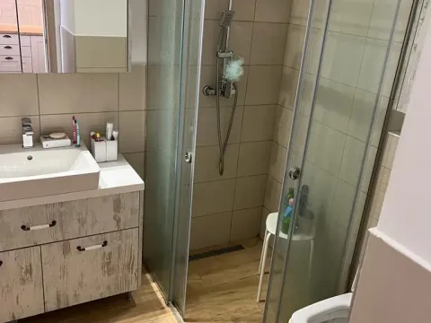 Izdavanje, jednosoban stan, 46m², Budva, Crna Gora - image 22