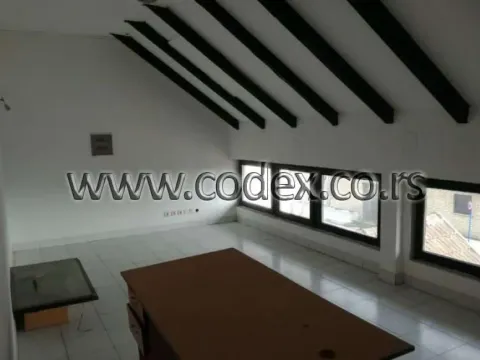 Rent, office space, 300m², Surčin, Beograd