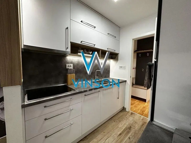 Prodaja, trosoban stan, 73m², Novo naselje, Novi Sad
