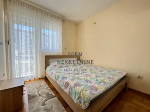 Izdavanje, dvosoban stan, 65m², Stari Aerodrom, Podgorica - image 13