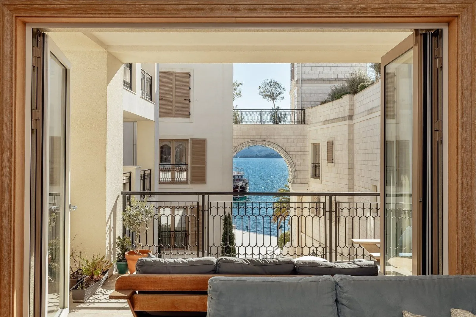 Prodaja, dvosoban stan, 117m², Porto Montenegro, Tivat