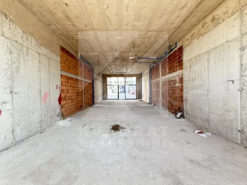 Rent, office space, 155m², Stari Aerodrom, Podgorica - image 4