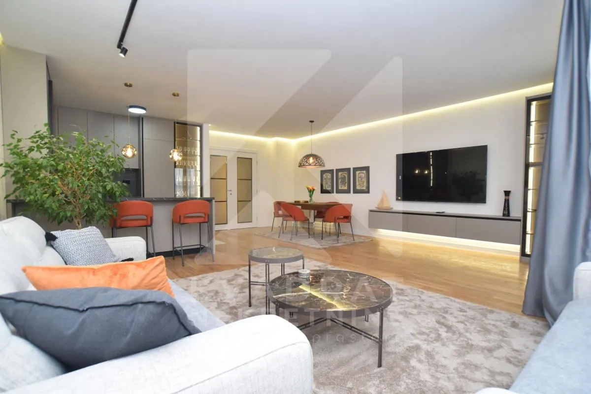 Rent, two bedroom apartment, 108m², Central Point, Podgorica