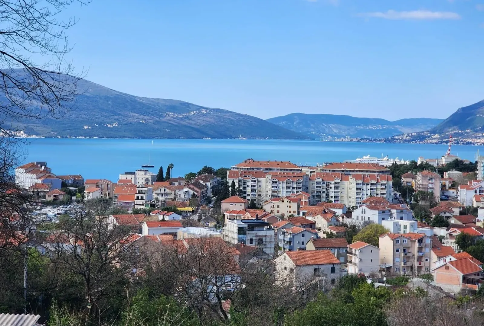 Prodaja, kuća, 230m², Kalimanj, Tivat