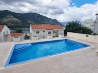 Sale, two bedroom apartment, 83m², Dobrota, Kotor - image 3