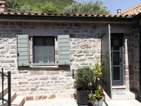 Prodaja, kuća, 293m², Tivat, Crna Gora - image 26