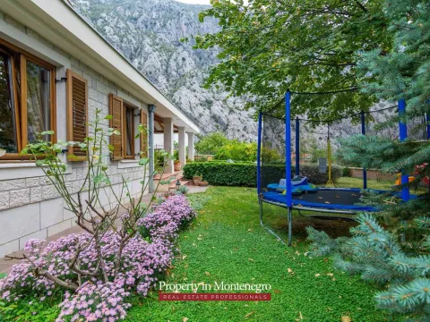 Prodaja, kuća, 303m², Orahovac, Kotor - image 34