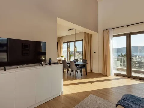 Sale, two bedroom apartment, 179m², Porto Montenegro, Tivat - image 50