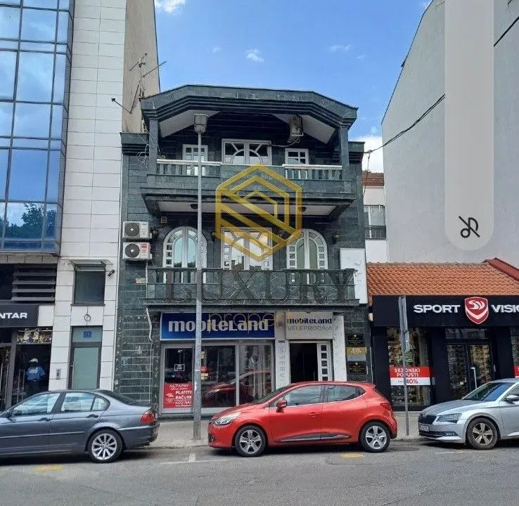 Izdavanje, poslovni prostor, 450m², Centar, Podgorica