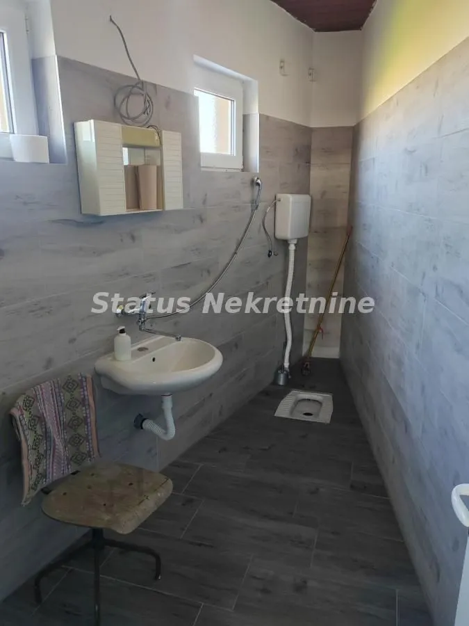 Rent, office space, 528m², Rumenka, Novi Sad Sve Podlokacije