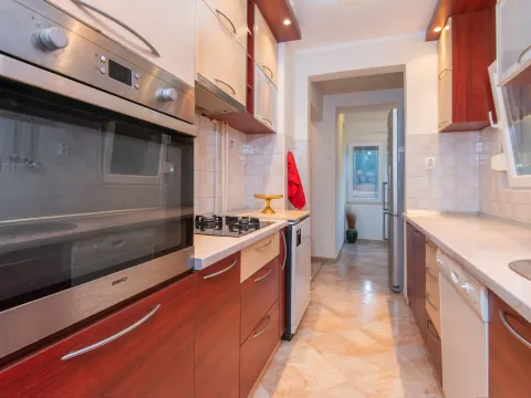 Rent, studio apartment, 60m², Seljanovo, Tivat - image 2