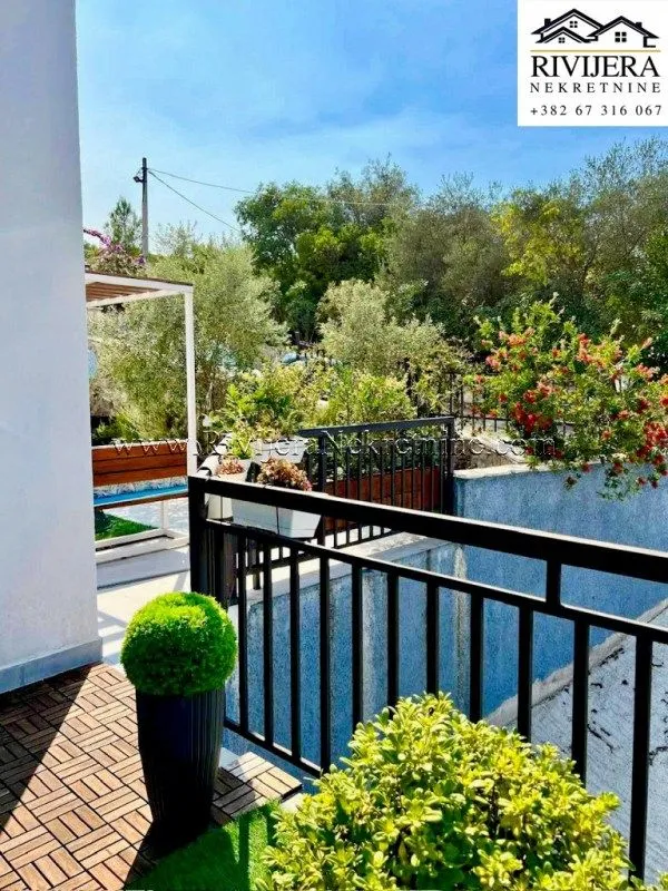 Prodaja, jednosoban stan, 47m², Obala Đuraševića, Tivat