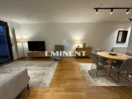 Izdavanje, trosoban stan, 65m², Čubura, Beograd - image 1