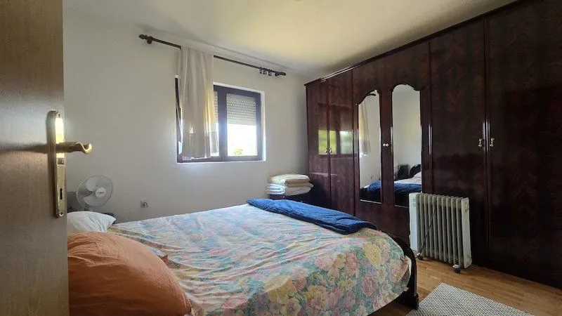 Sale, house, 319m², Zlatica, Podgorica
