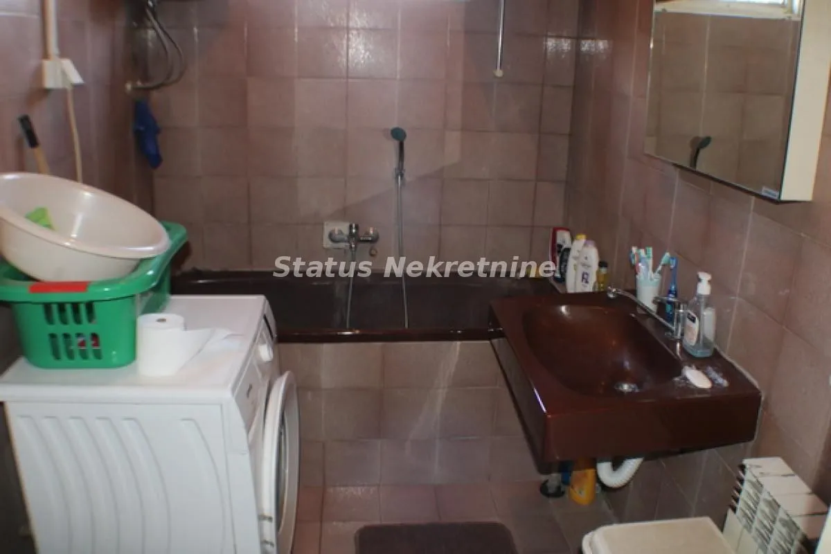 Prodaja, kuća, 148m², Titel, Novi Sad