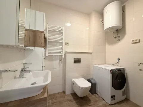 Sale, two bedroom apartment, 71m², City Kvart, Podgorica - image 10