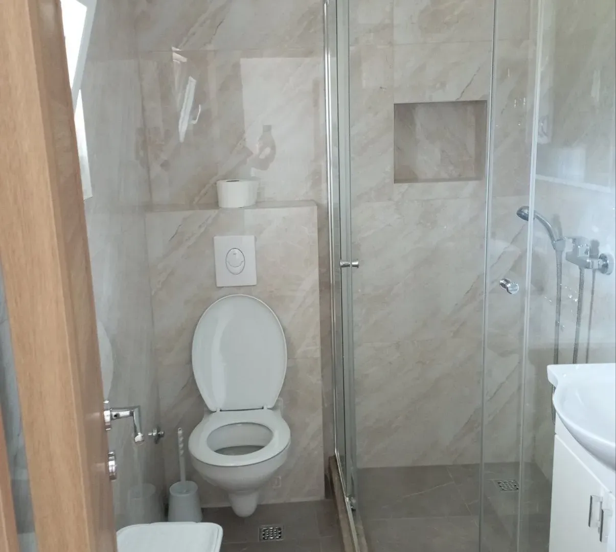Rent, one bedroom apartment, 40m², Dumidran, Tivat