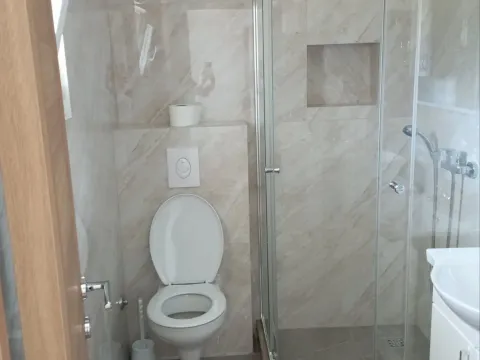 Izdavanje, jednosoban stan, 40m², Dumidran, Tivat - image 9