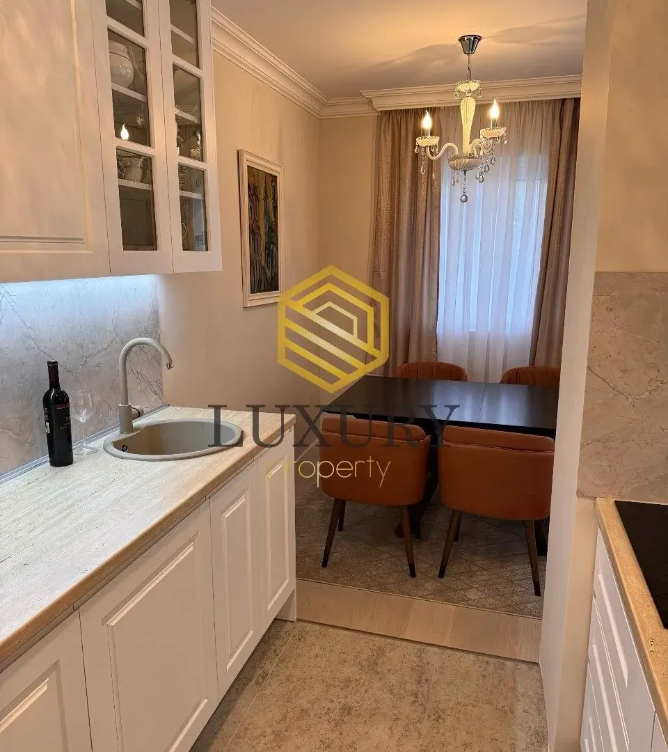 Izdavanje, dvosoban stan, 110m², Preko Morače, Podgorica