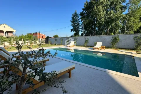 Izdavanje, kuća, 295m², Begovina, Danilovgrad - image 3