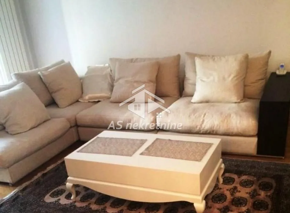 Izdavanje, trosoban stan, 100m², Stari Grad, Beograd