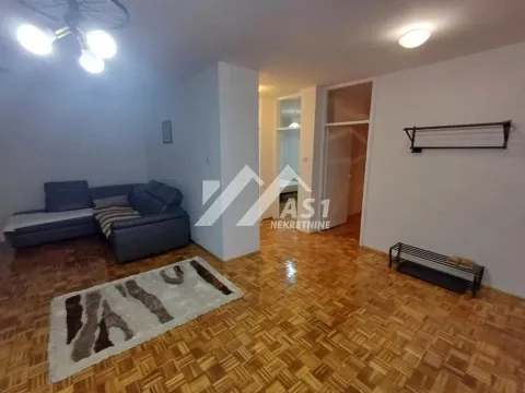 Izdavanje, trosoban stan, 80m², Novo naselje, Novi Sad - image 2