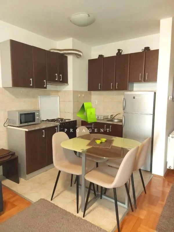 Rent, one bedroom apartment, 40m², Medijana, Niš