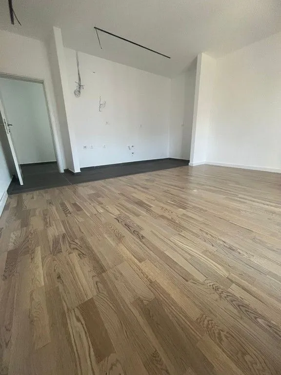 Prodaja, trosoban stan, 90m², Gorica C, Podgorica