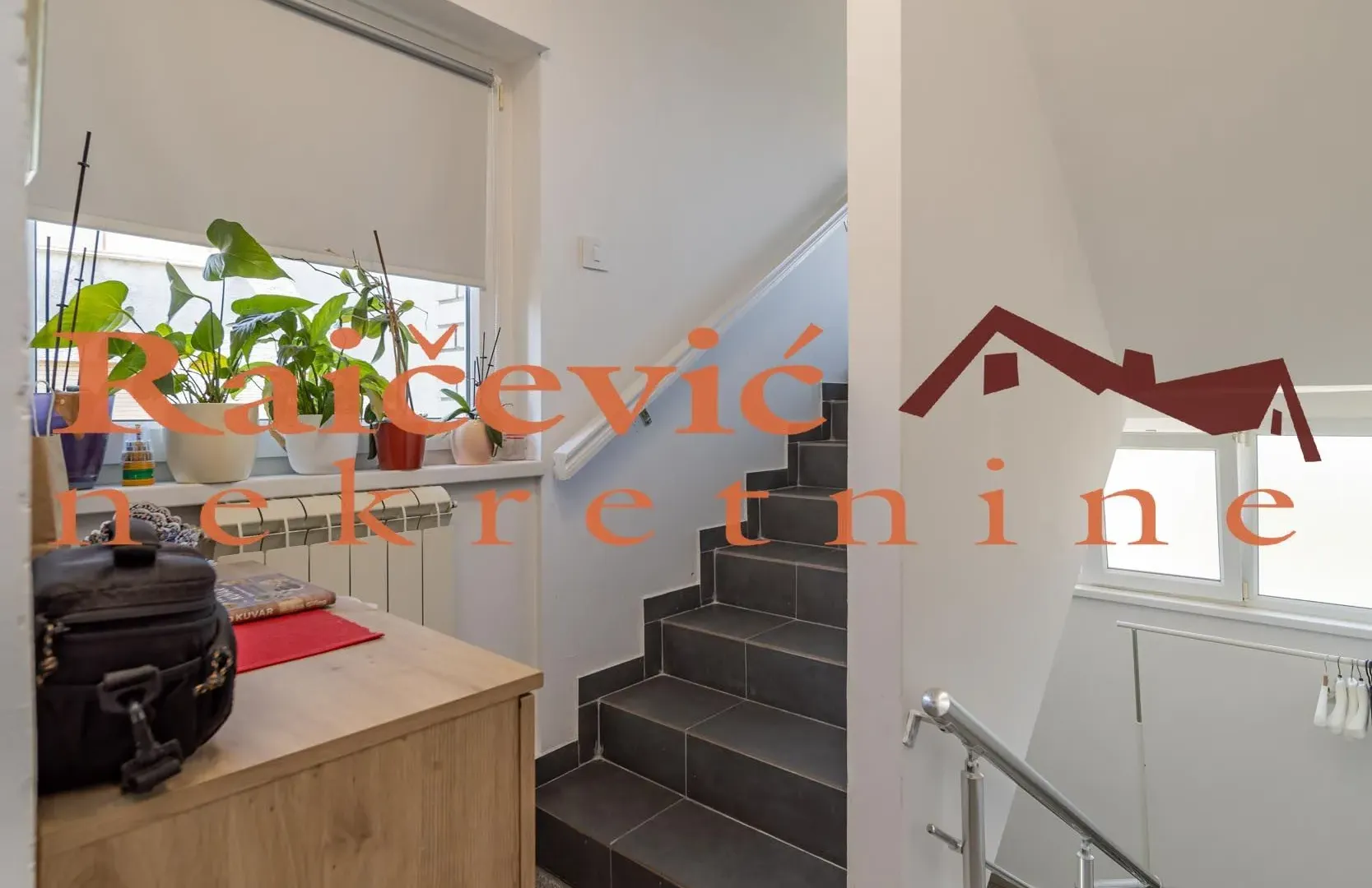 Sale, house, 220m², Rušanj, Beograd