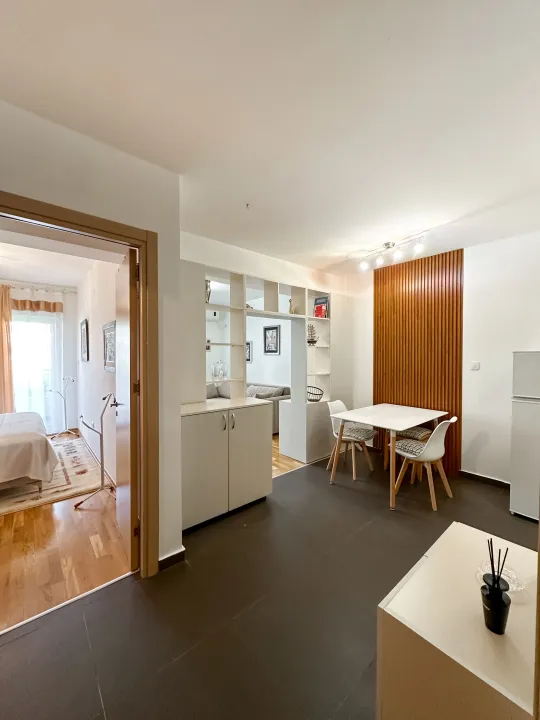 Rent, one bedroom apartment, 48m², Lazi, Budva