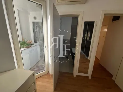 Sale, four bedroom apartment, 105m², Vračar Sve Podlokacije, Beograd - image 16