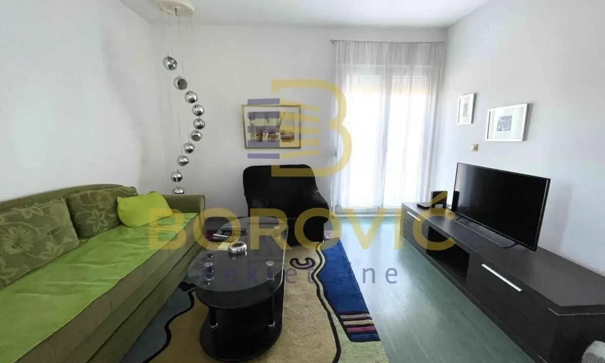 Izdavanje, dvosoban stan, 45m², Mirijevo Sve Podlokacije, Beograd