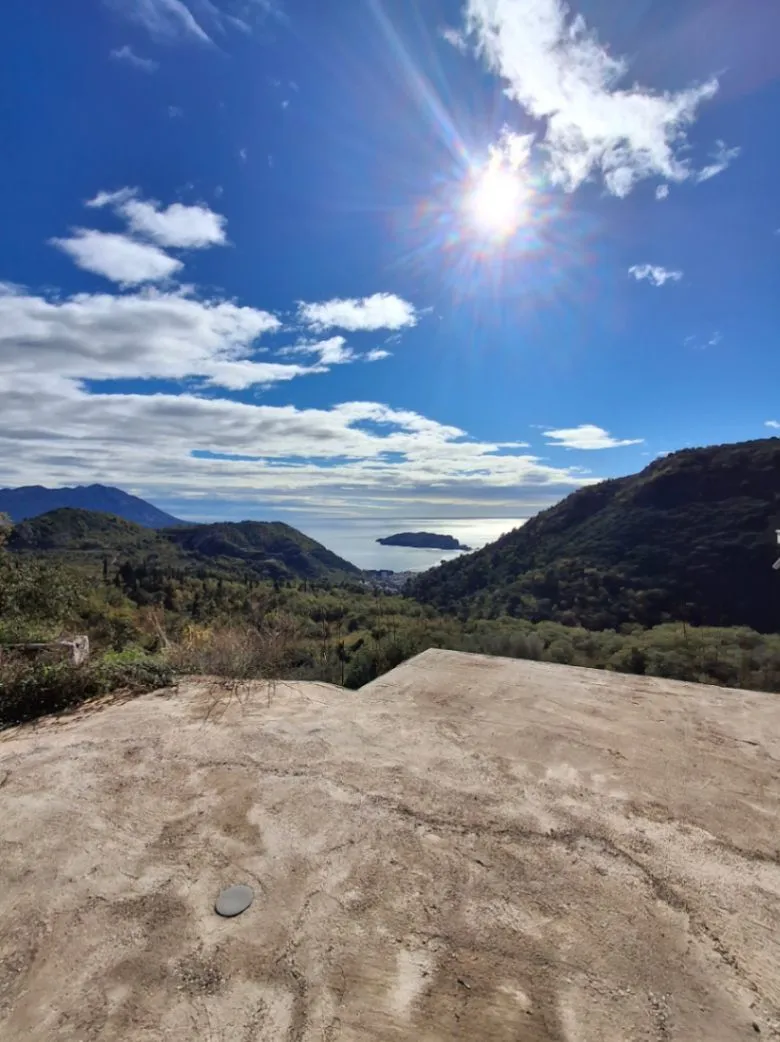 Prodaja, kuća, 220m², Markovići, Budva